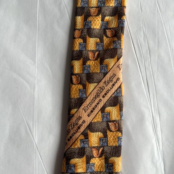 Ermenegildo Zegna Vintage Silk Necktie with Exclusive Geometric Pattern. - Picture 3 of 8